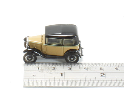 Oxford Diecast 76ASS001 Austin Seven Saloon RN in Fawn. 00 Gauge (1:76)