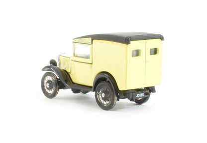 Oxford Diecast 76ASV001 Austin Seven RN Van in Primrose. 00 Gauge (1:76)