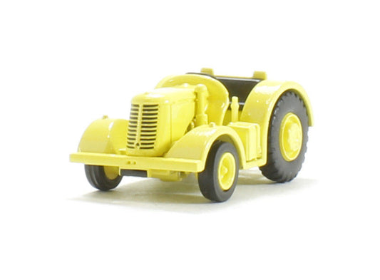 Oxford Diecast 76DBT004 David Brown Tractor in Yellow. 00 Gauge (1:76)