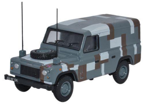 Oxford Diecast 76DEF012 Land Rover Defender Berlin Scheme. 00 Gauge (1:76)