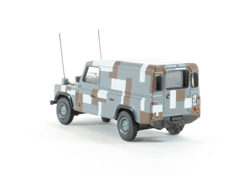 Oxford Diecast 76DEF012 Land Rover Defender Berlin Scheme. 00 Gauge (1:76)
