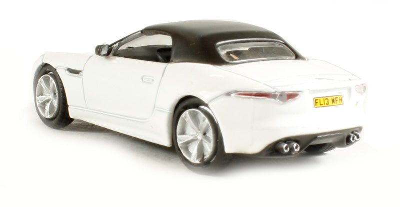Oxford Diecast 76FTYP002 Jaguar F Type in Polaris White OO Gauge (1:76 Scale)