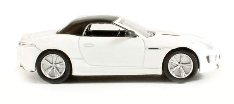Oxford Diecast 76FTYP002 Jaguar F Type in Polaris White OO Gauge (1:76 Scale)