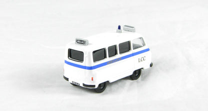Oxford Diecast 76JM004 Morris J2 Ambulance in "London Ambulance" livery. OO Gauge (1:76 Scale)