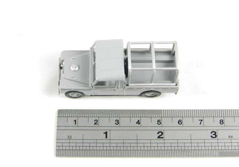 Oxford Diecast 76LAN1109001 Land Rover Series 1 109" with frame in Grey. OO Gauge (1:76 Scale)