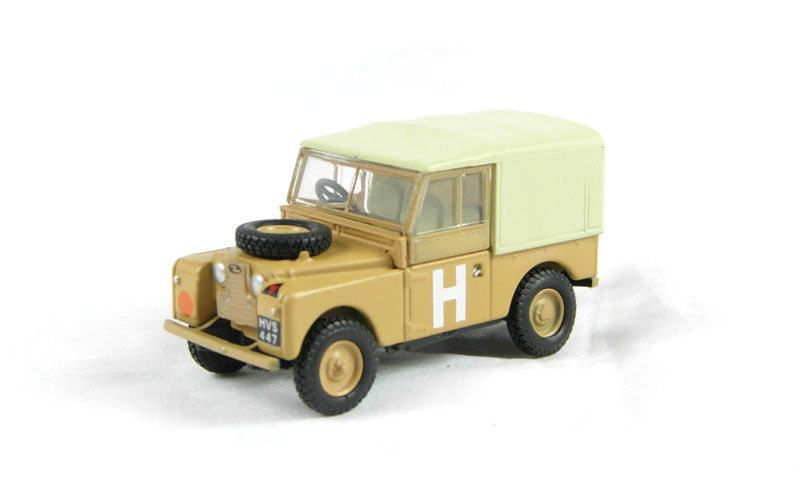 Oxford Diecast 76LAN188002 Land Rover Series 1 88" Canvas Top in "Sand / Military" livery. OO Gauge (1:76 Scale)