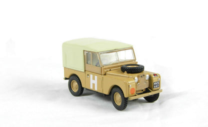 Oxford Diecast 76LAN188002 Land Rover Series 1 88" Canvas Top in "Sand / Military" livery. OO Gauge (1:76 Scale)