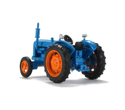 Oxford Diecast 76SET10A Fordson Tractor triple set in Blue, Yellow &amp; Grey variants OO Gauge (1:76 Scale).