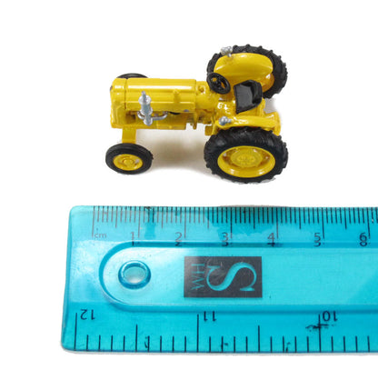 Oxford Diecast 76SET10A Fordson Tractor triple set in Blue, Yellow &amp; Grey variants OO Gauge (1:76 Scale).