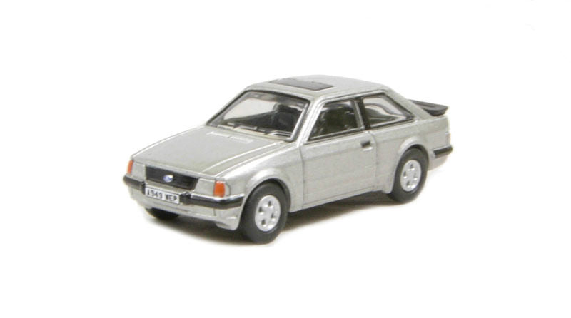 Oxford Diecast 76XR001 Ford Escort XR3i Strato Silver OO Gauge (1:76 Scale)
