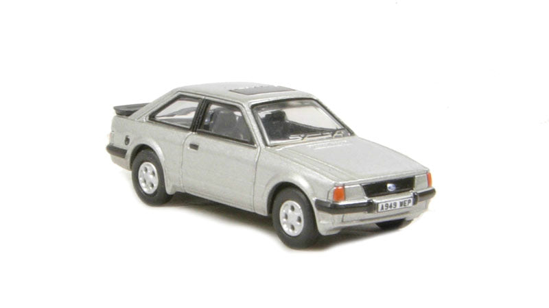 Oxford Diecast 76XR001 Ford Escort XR3i Strato Silver OO Gauge (1:76 Scale)