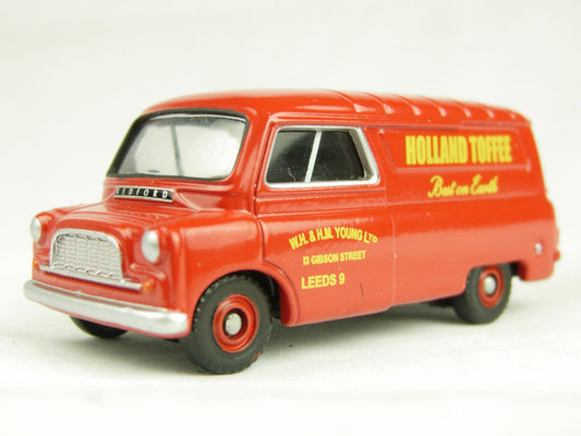 Corgi "Trackside" DG203005 Bedford CA Van "Holland Toffee". Non limited OO Gauge (1:76 Scale)