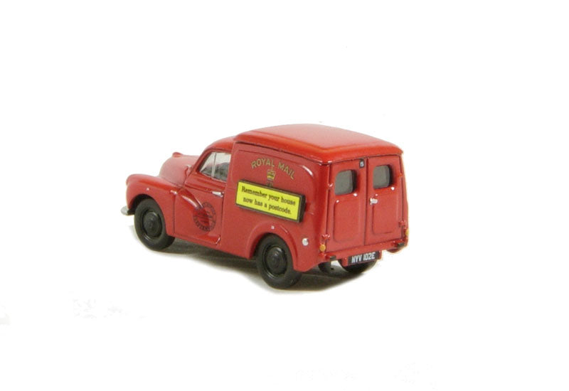 Pocketbond "Classix" EM76649 Morris Minor Van "Royal Mail". OO Gauge (1:76 Scale)