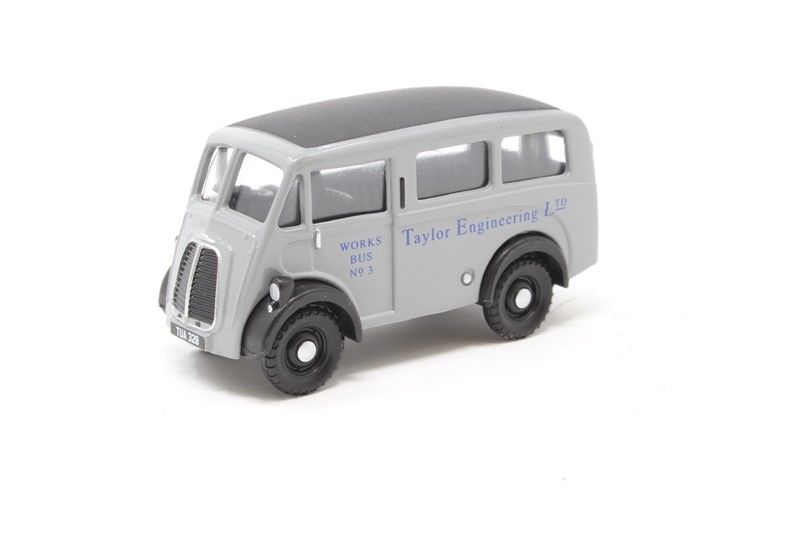 Pocketbond "Classix" EM76650 Morris J Estate Works Bus "Taylor Engineering Ltd.". OO Gauge (1:76 Scale)