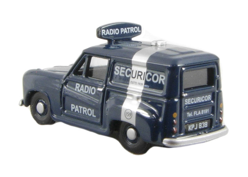 Pocketbond "Classix" EM76666 Austin A35 Van - Securicor Radio Patrol. OO Gauge (1:76 Scale)