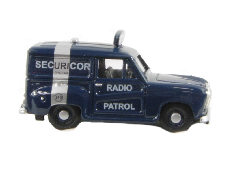 Pocketbond "Classix" EM76666 Austin A35 Van - Securicor Radio Patrol. OO Gauge (1:76 Scale)