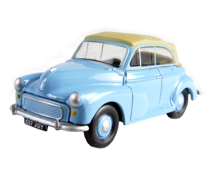 Pocketbond "Classix" EM76822 Morris Minor Convertible – Blue. OO Gauge (1:76 Scale)