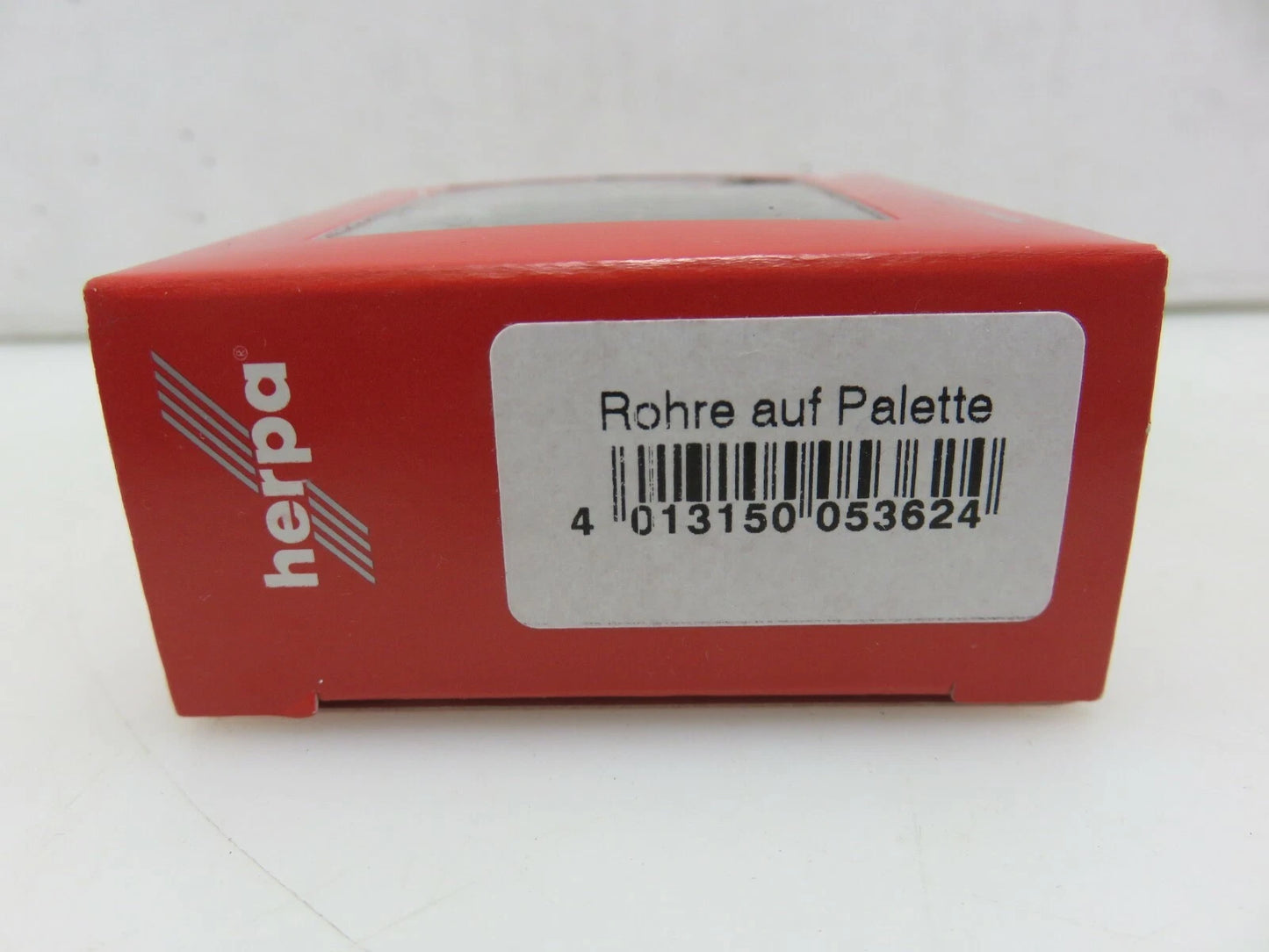 Herpa H-053624 Pipe Load on Pallet H0 Gauge (1:87 Scale)