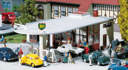 Faller 130347  BP petrol station