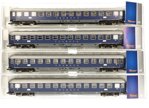 Roco 64187 H0 Set of four passenger carriages 'Touropa' with interior lighting of the DB