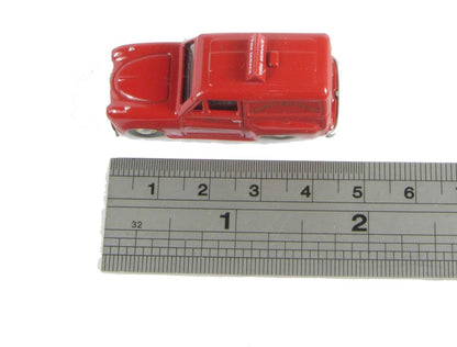 Pocketbond "Classix" EM76662 Austin A30 Van "County Fire Service". OO Gauge (1:76 Scale)