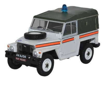 Oxford Diecast 76LRL010 RAF Police, Akrotiri Land Rover Lightweight  00 Gauge (1:76 Scale)
